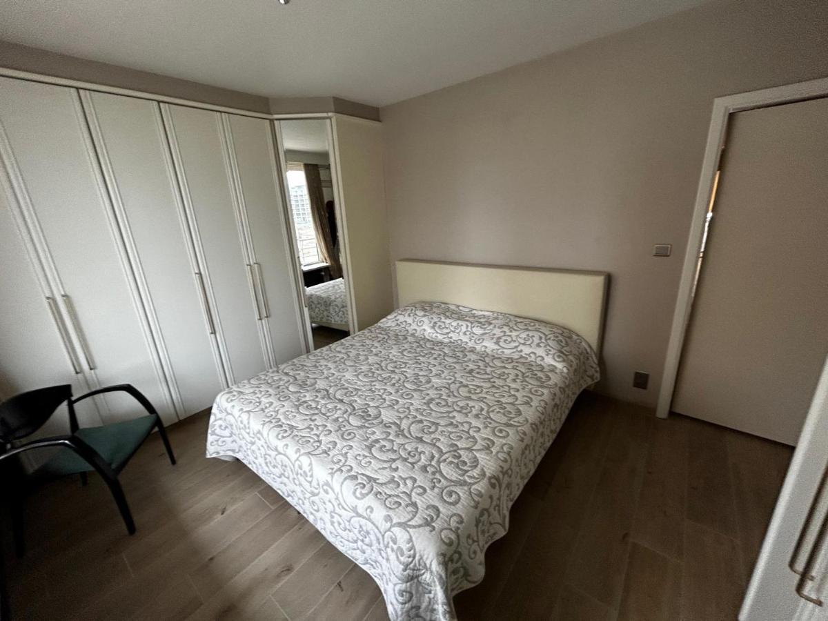 Very Spacious Family Apartment With Seaview T16 Oostende Exteriör bild